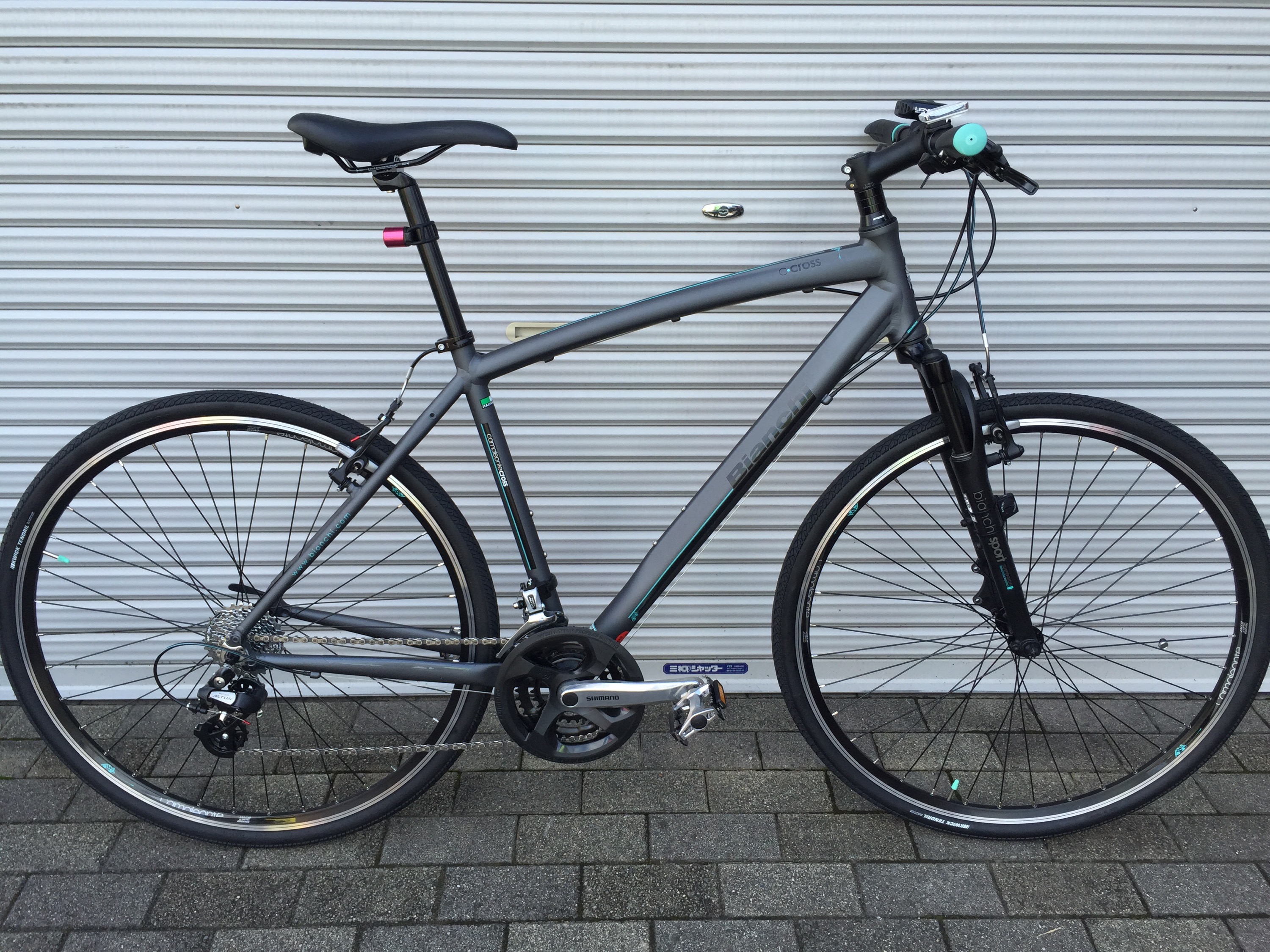 ビアンキcamaleonte 700C アルミ 21速 470mm クロス ビアンキ