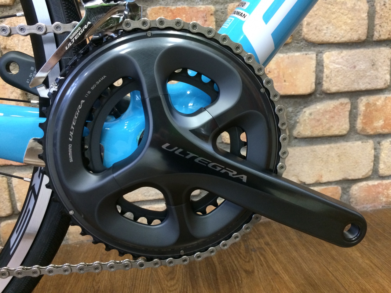 FOCUS CAYO TEAM AZ2R ロードバイク入荷しました。 | Climb cycle sports