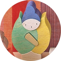 2026年4月以降のお届け】つぼみびな三段飾り（普通垂幕：赤／黄／緑