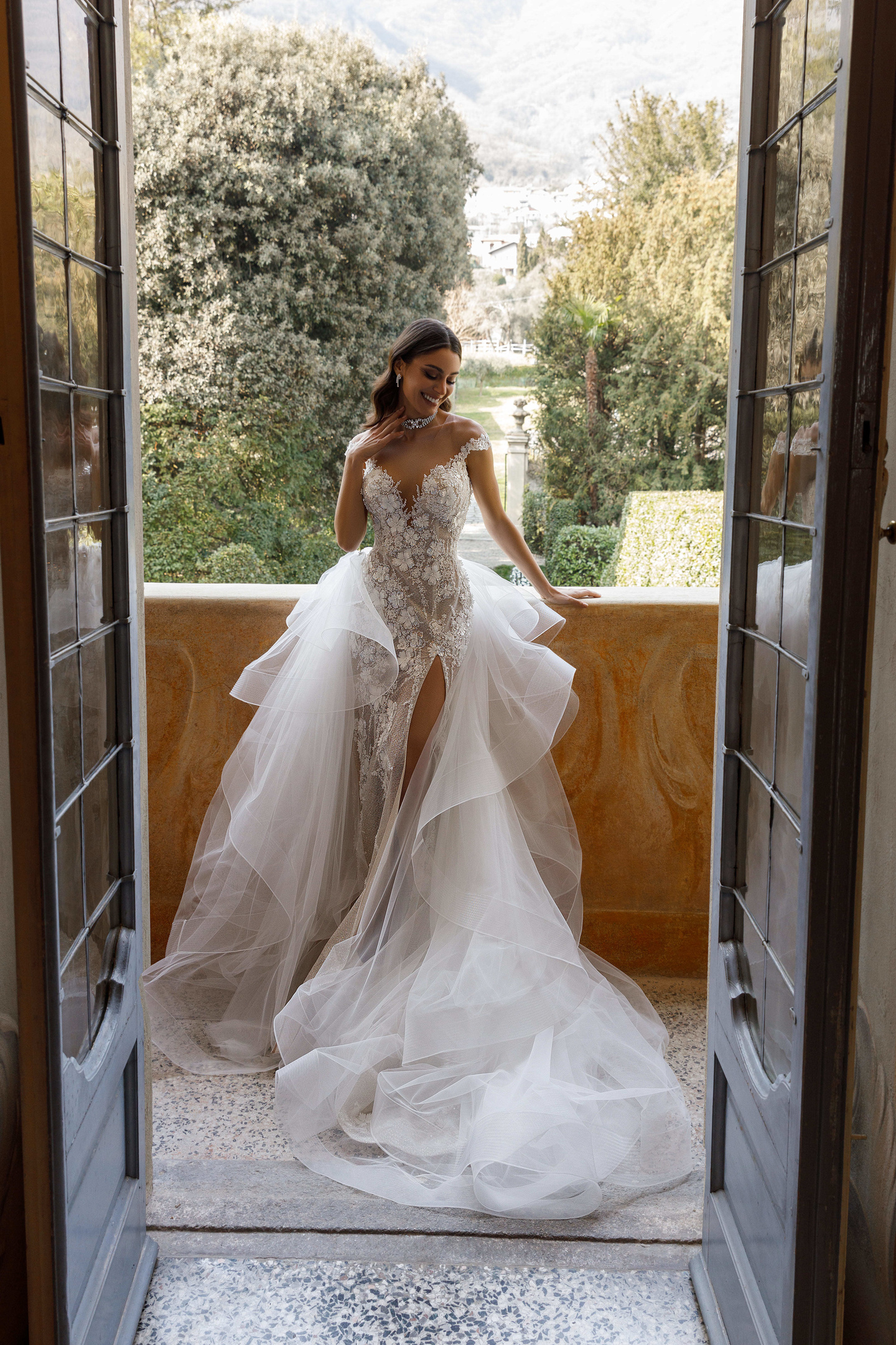 CATALOG｜東京のインポートウェディングドレスサロン｜フェアリリー