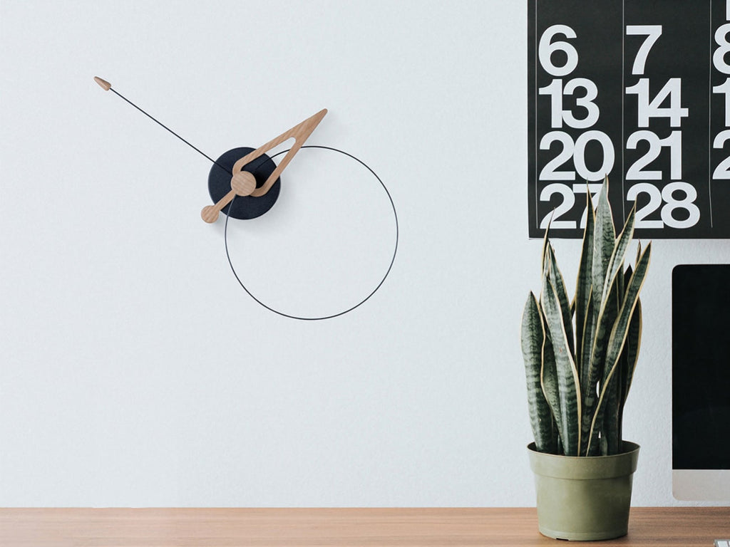 Pico | ピコ クロック By Jose María Reina & Mario Ruiz | Nomon