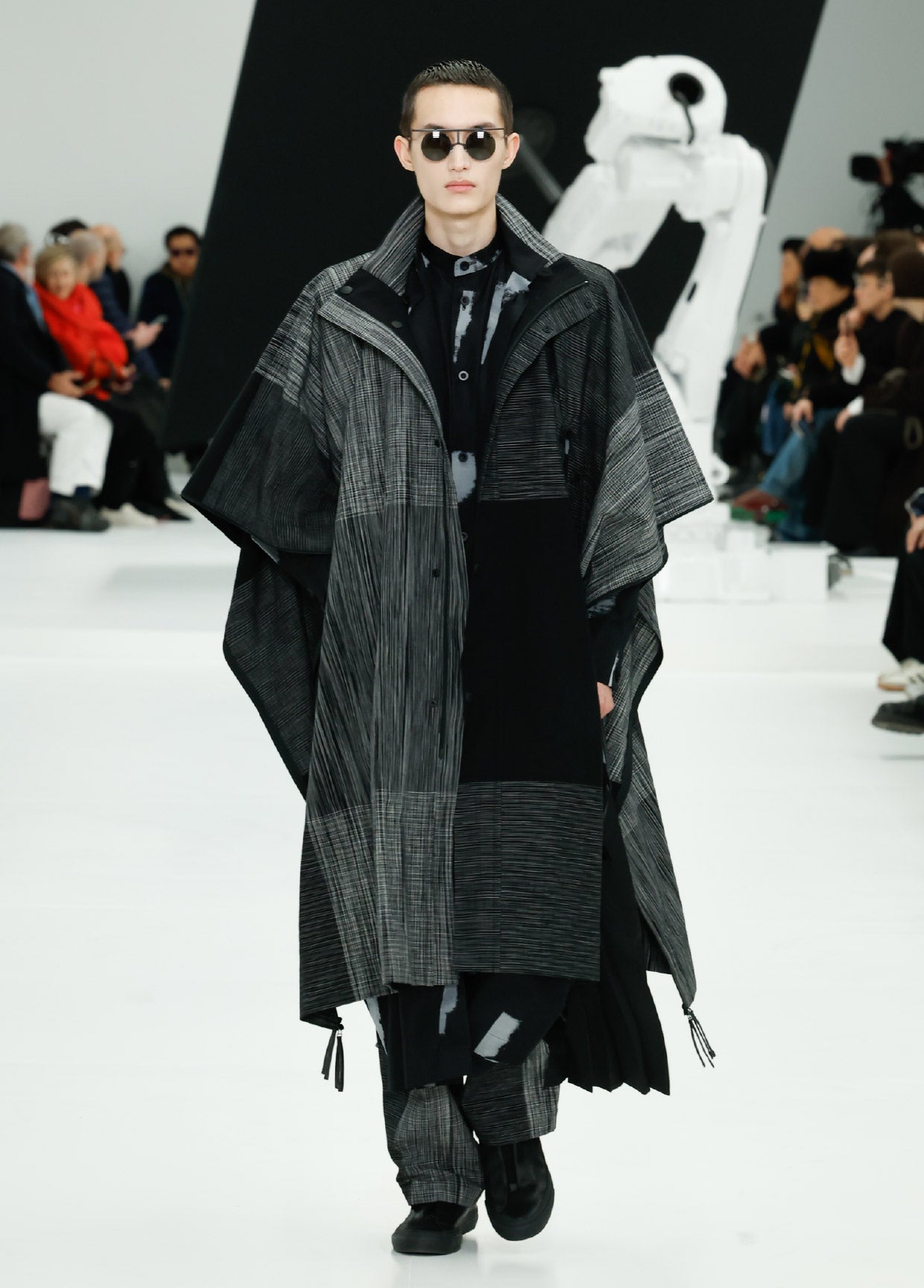 IM MEN AUTUMN WINTER 2025/26 コレクション 24 – isseymiyake.com