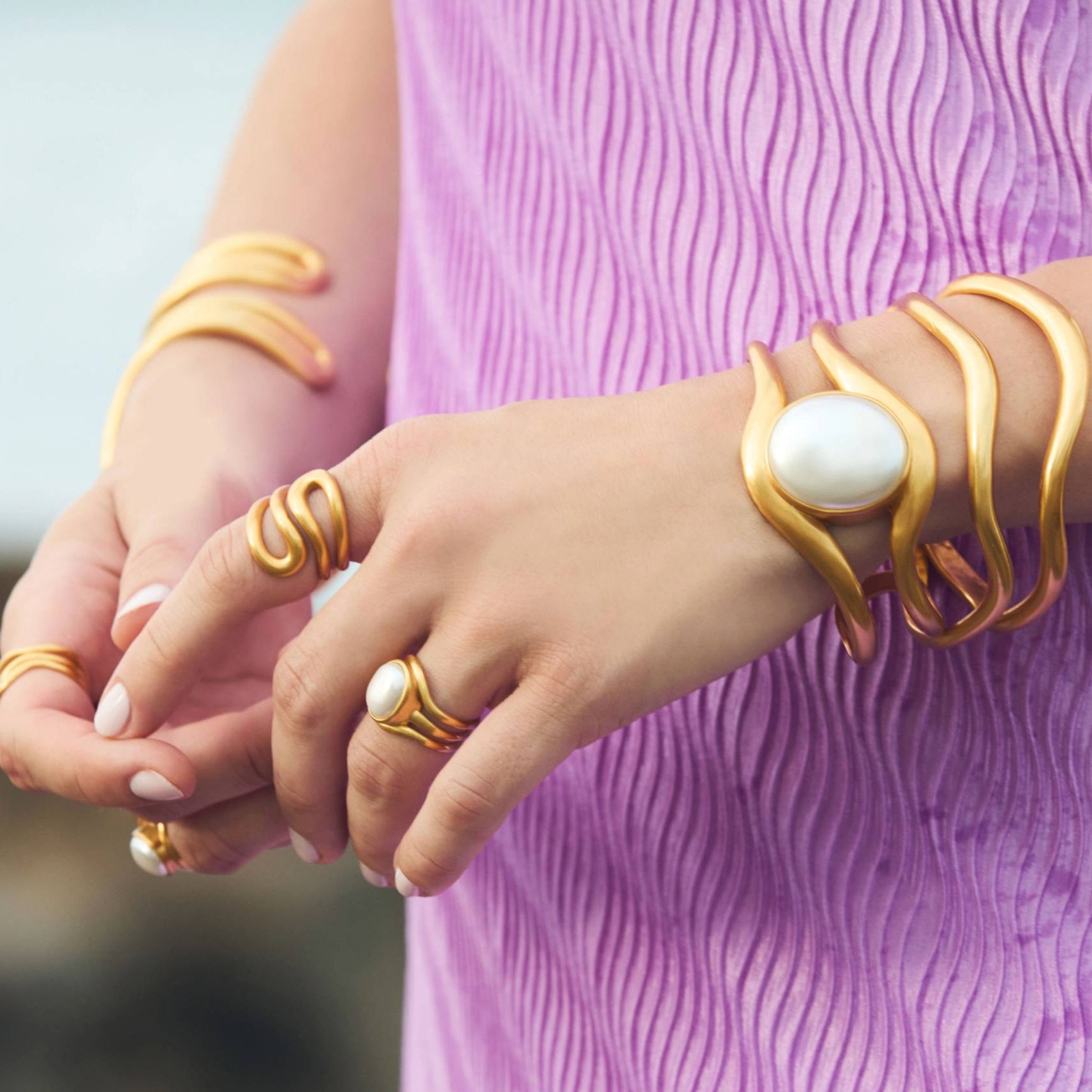 Wave Gold Bangle | Julie Vos