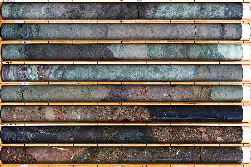 共栄興業株式会社-高品質ボーリングコア