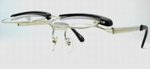 跳ね上げ メガネ