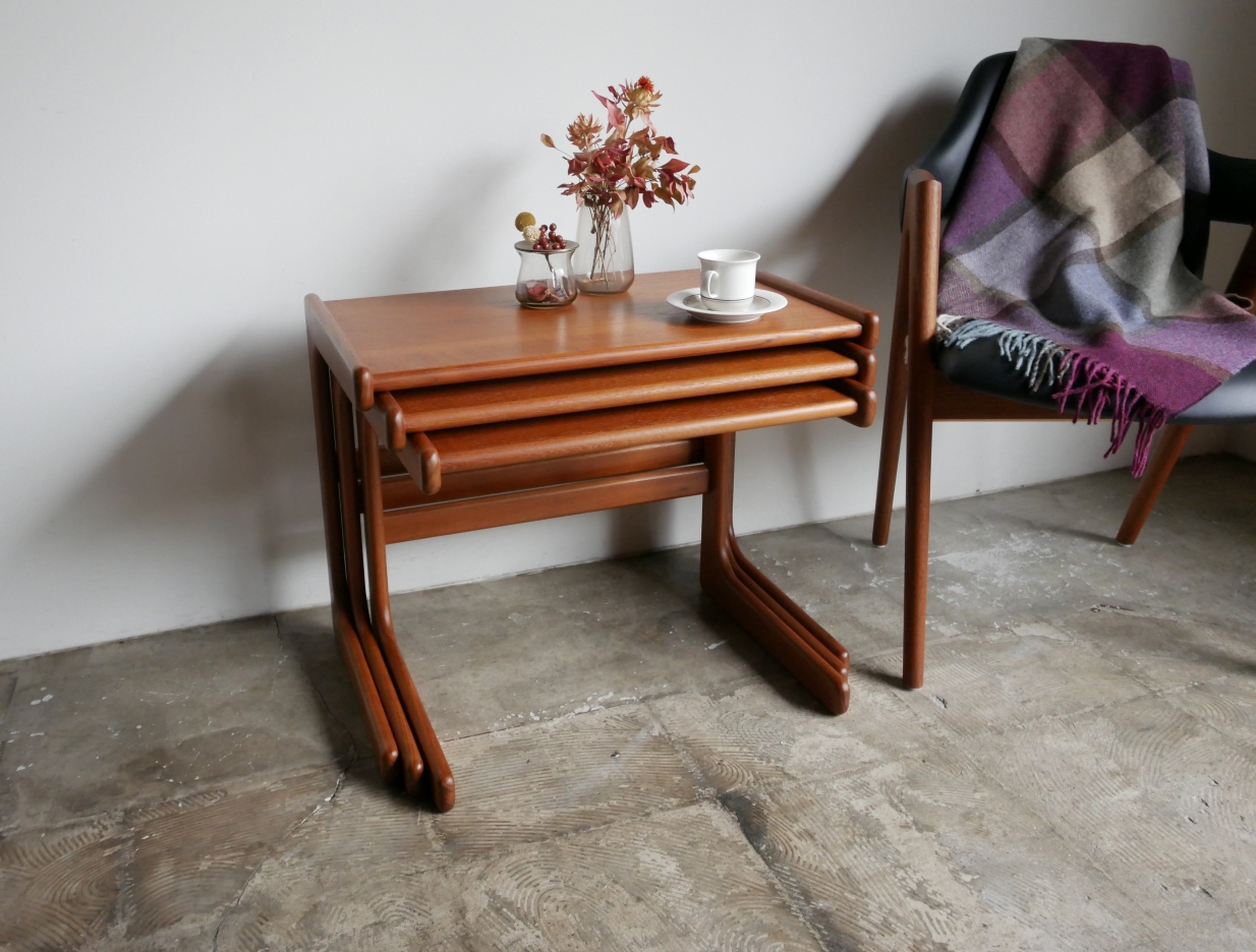 NO NAME PARISH ::: PRODUCTS ::: Nest of Tables by Salin Møbler