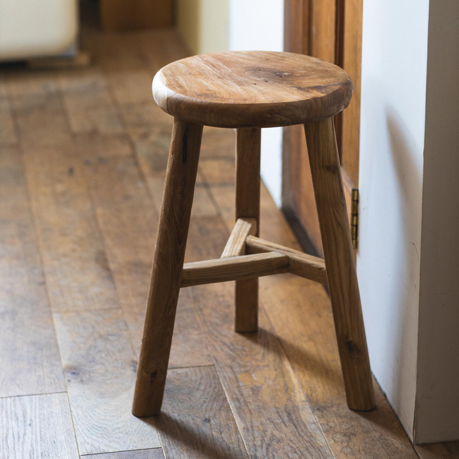 チークウッドスツール／ラウンド｜家具｜オルネ ド フォイユ公式