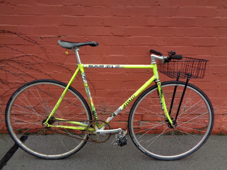 Vivalo. - Pedal Room