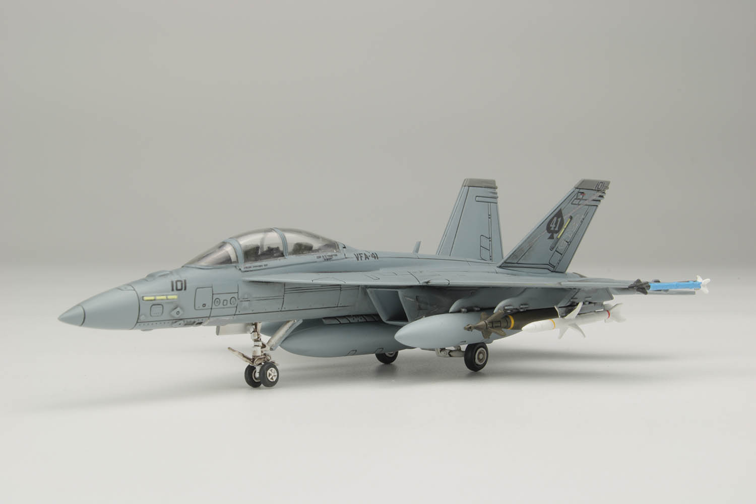 あさひちゃんたろう様専用】1/144 F-14A ならず者国家仕様 【公式通販】