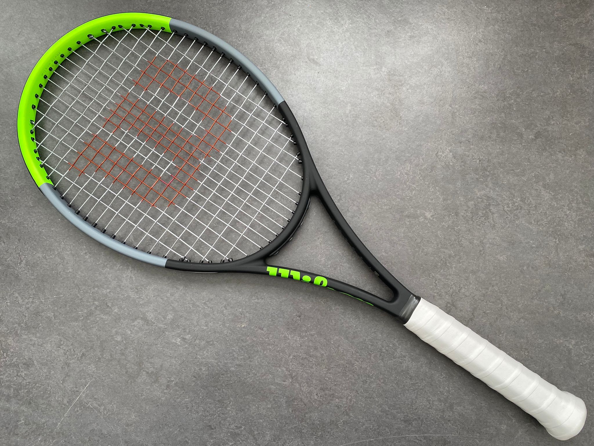 Wilson BLADE V7 98 グリップ2 Wilson BLADE V7 98 グリップ2