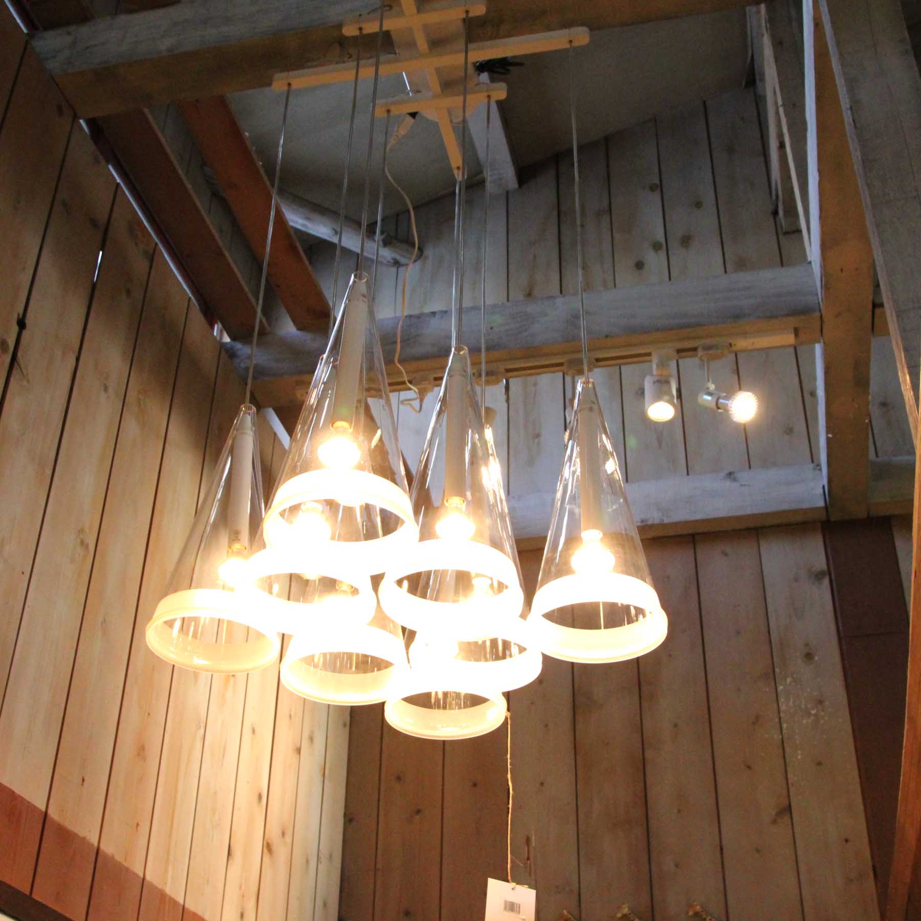 フロス/FLOS｜フーシア/FUCSIA ペンダントライト 8灯 アッキーレ