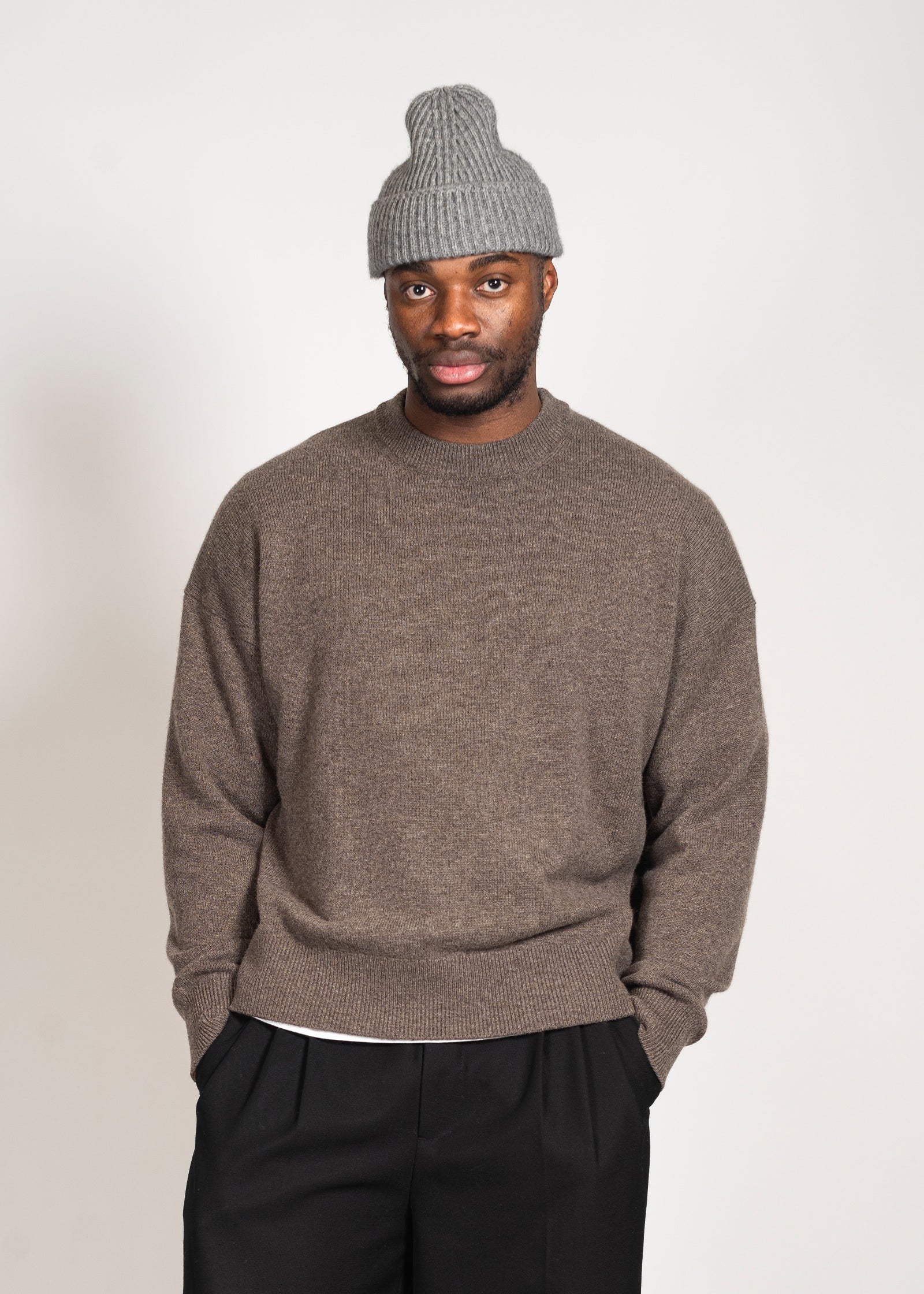 Cashmere Blend Oversized Sweater in Dark Brown – Yacaia Y-0008