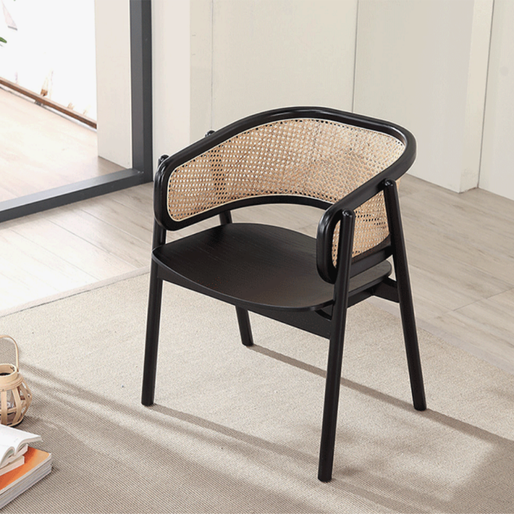 ラタンラウンドアームチェア｜天然木×曲線デザインのおしゃれ椅子 – 6JOHAN