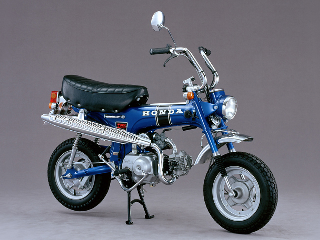 前後10インチ採用のホンダ(HONDA) DAX [ダックス] | 4ミニ.net