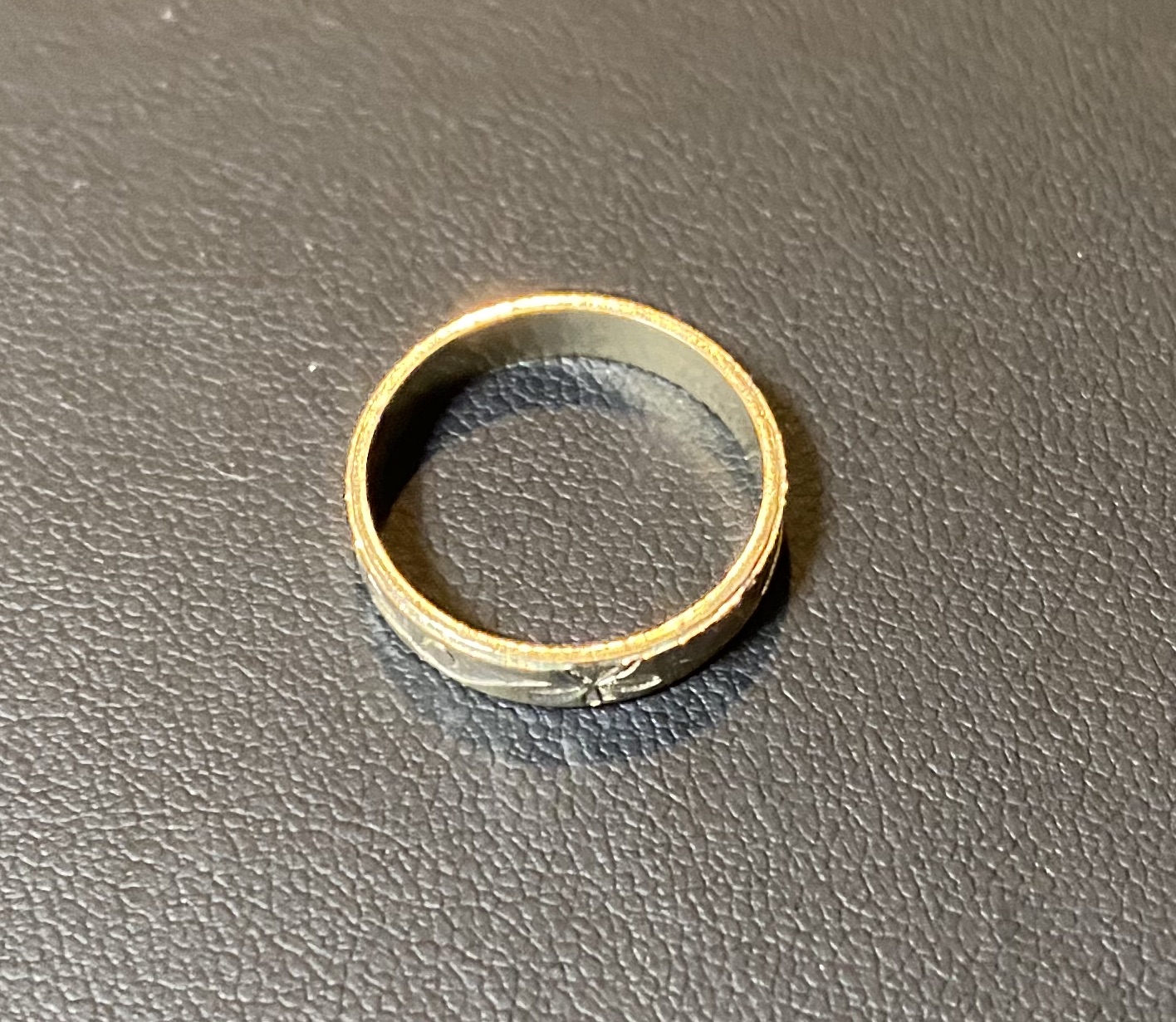 プラチナ(Pm850刻印)の指輪,リングをお買取！価格の相場は？ - 丸和質商