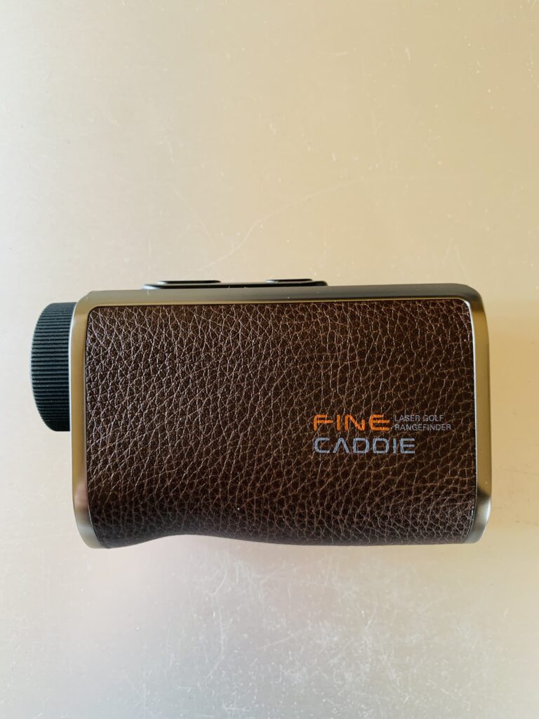 レーザー距離計ファインキャディJ300と腕時計型を比較レビュー