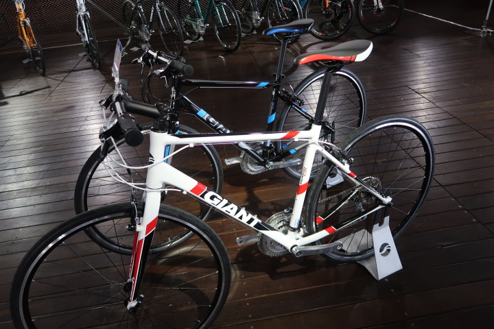 ジャイアント(GIANT) CROSTAR(クロスター) 2019年モデル 当店販売価格