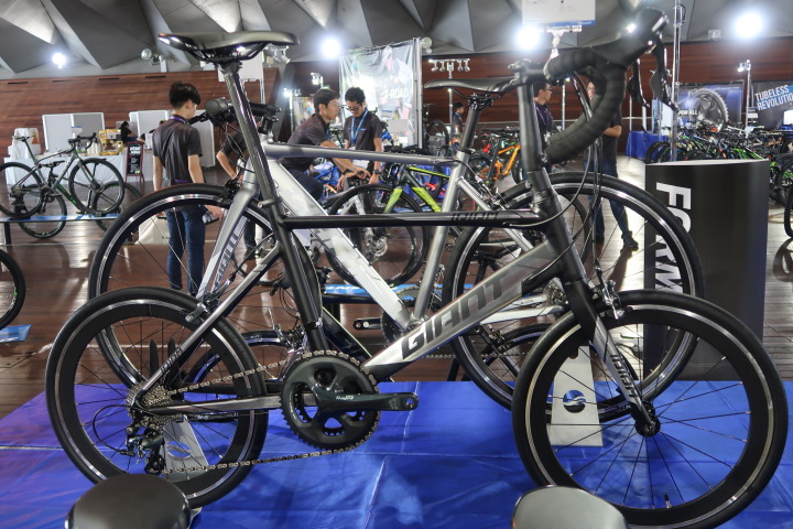 ジャイアント(GIANT) idiom0(イディオム0) 2019年モデル 当店販売価格