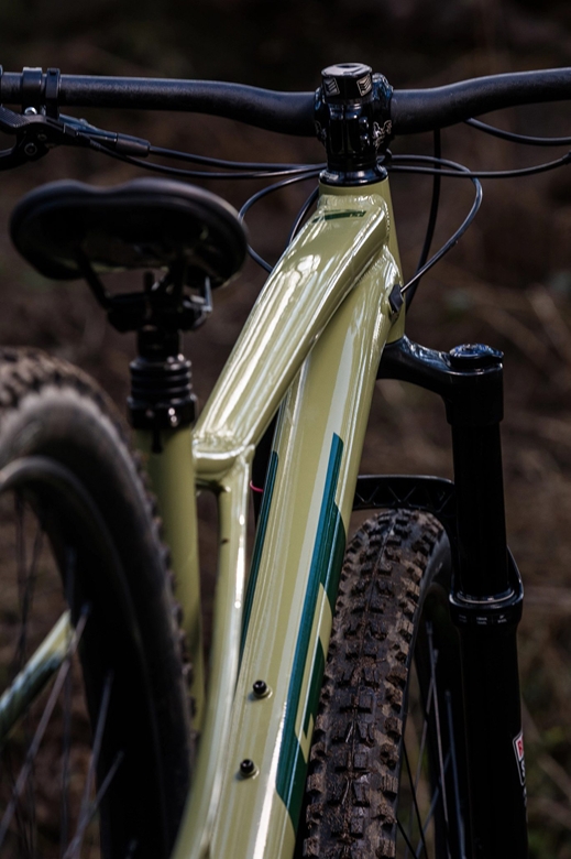 GT(ジーティー) ZASKAR LT EXPERT 29