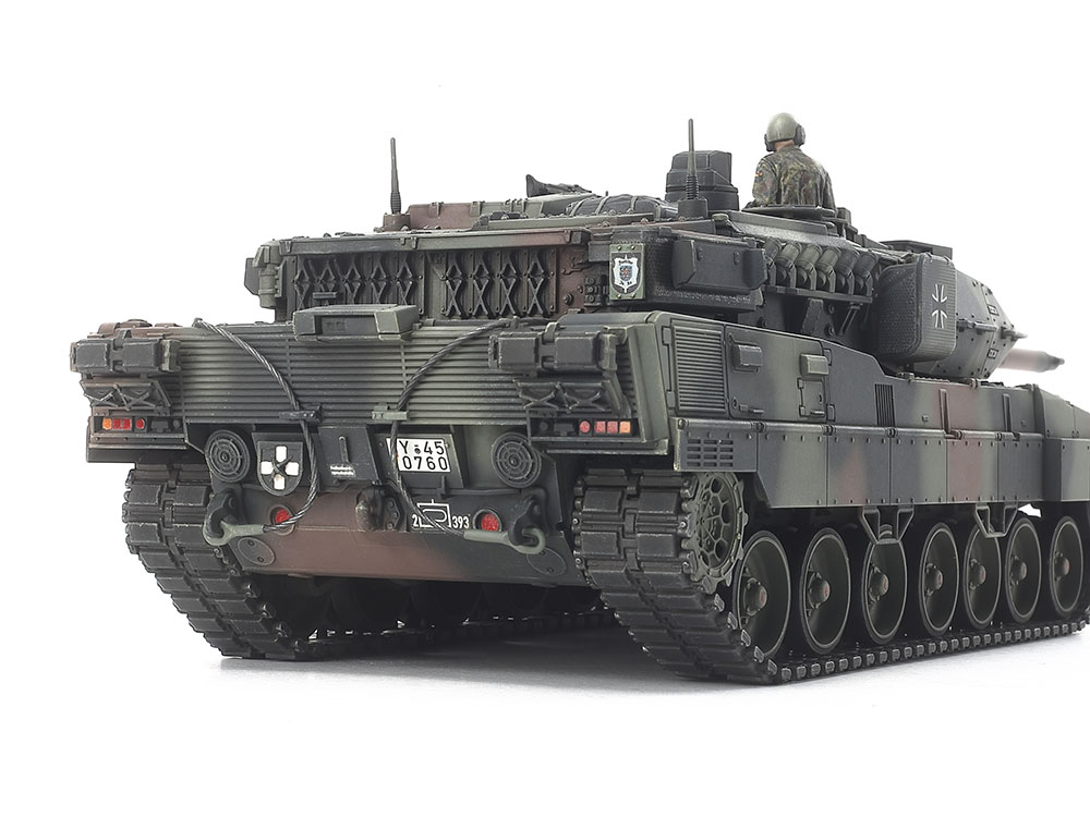 1/48 ドイツ連邦軍主力戦車 レオパルト2 A7V: スケールモデル｜TAMIYA
