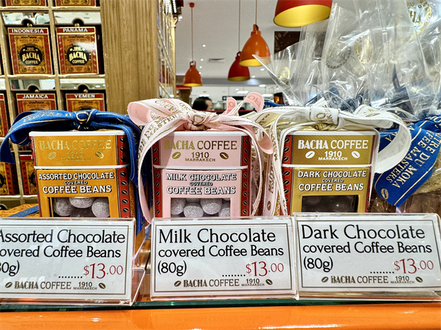 2025年に日本初上陸！注目のバシャコーヒー】エコバッグがお土産に