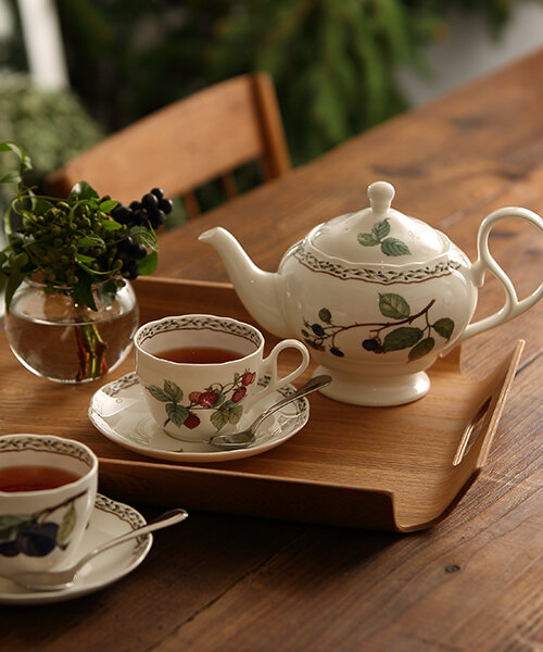 オーチャードガーデン ティーポット(小)(茶こし付) | ノリタケ食器公式