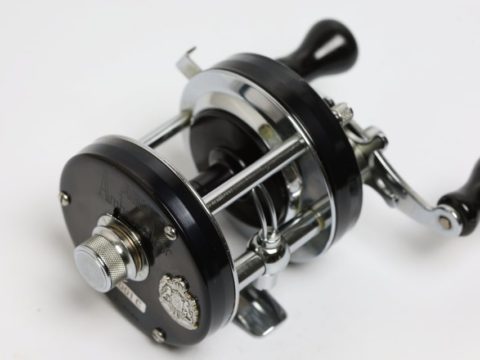 5001C – Tackle Shop Sunnyday