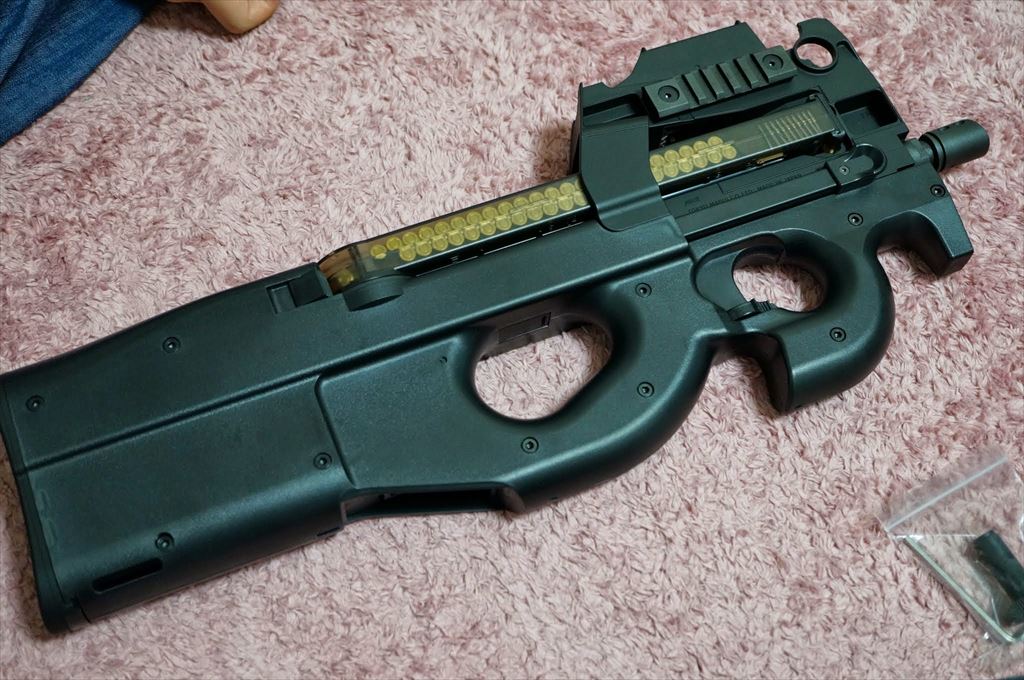 SAO GGO内で大活躍する『ピーちゃん』ことFN P90：東京マルイP90