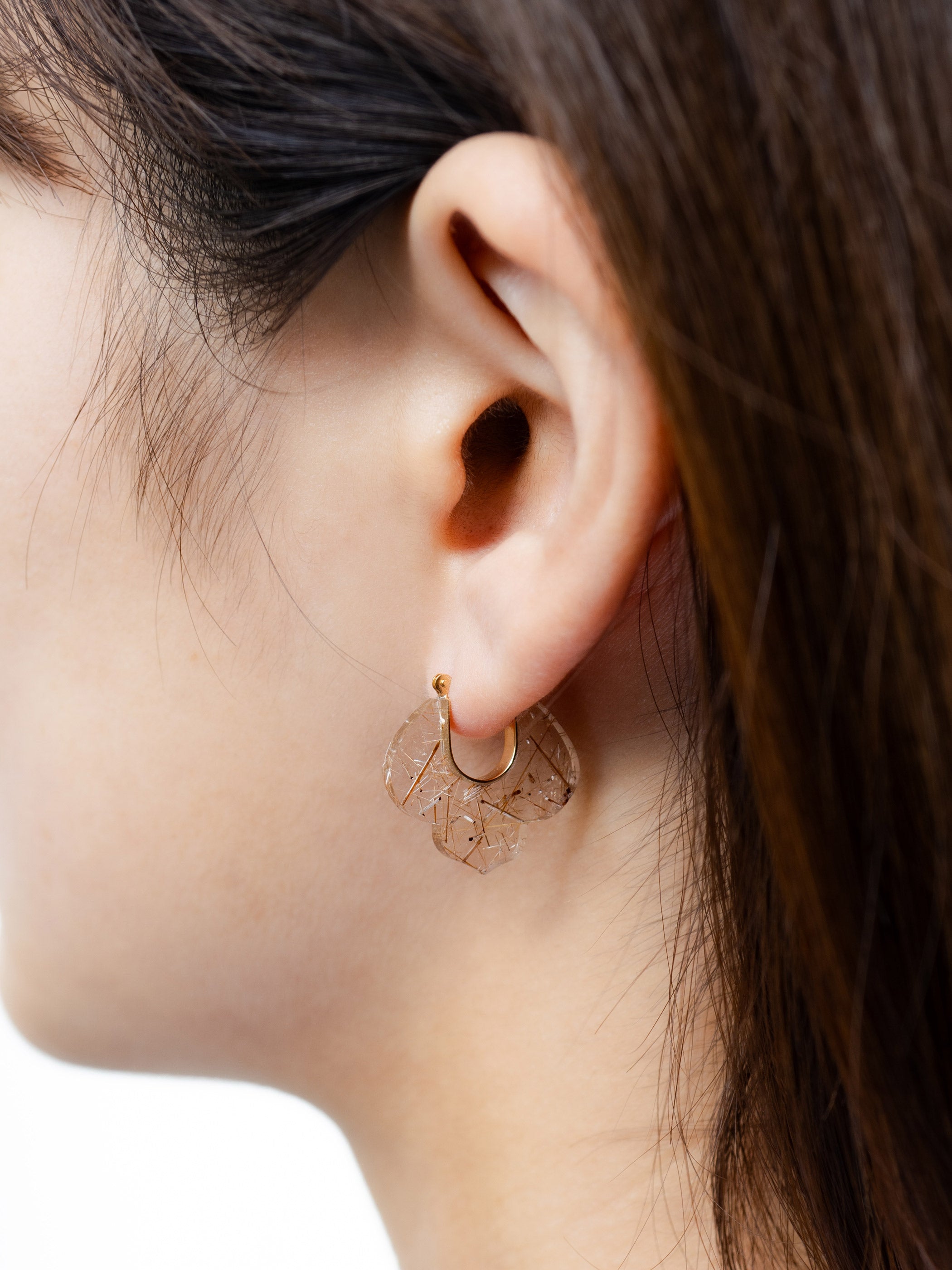 CREST / Pierced Earrings / Lily / Rutile Quartz