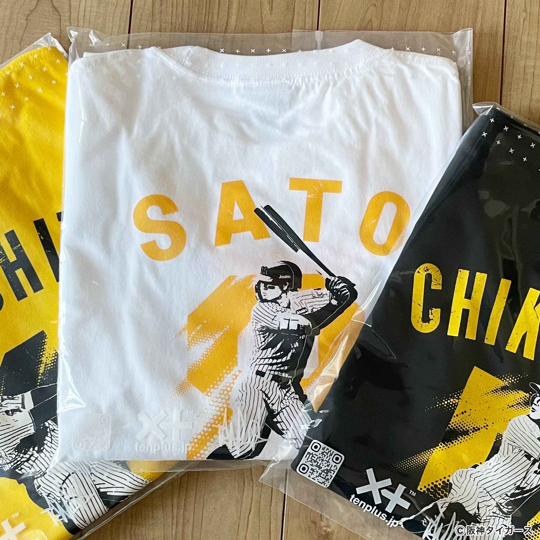 阪神タイガース×TENPLUS】佐藤輝明選手 背番号8 Tシャツ [7.4オンス