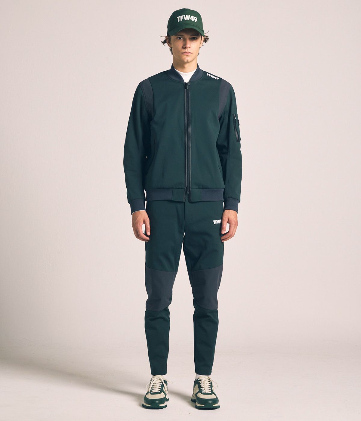 000000000925-12-xl.jpg?t=