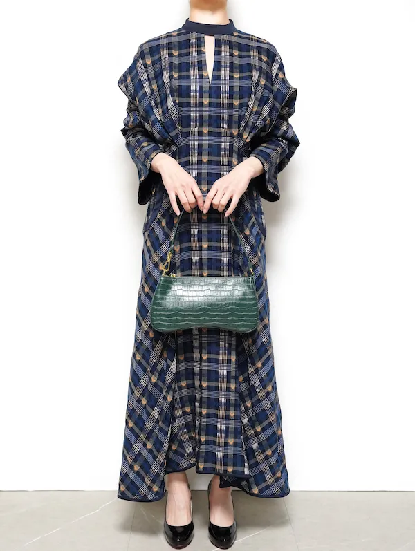 Mame Kurogouchi（マメ クロゴウチ） KASURIプレイドドレス（ネイビー