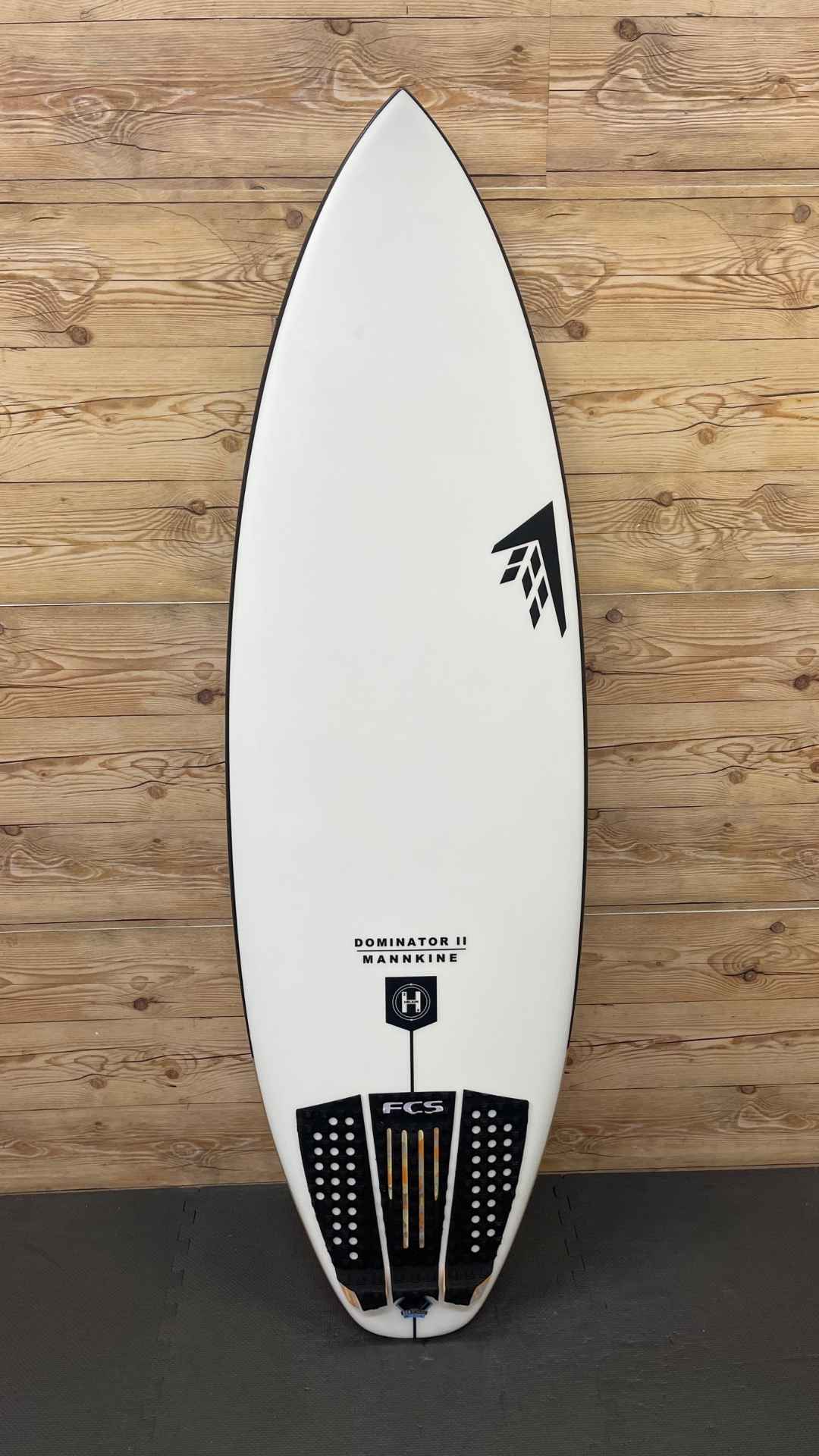 サーフボード firewire dominator 5'4 25,7L 【公式通販】