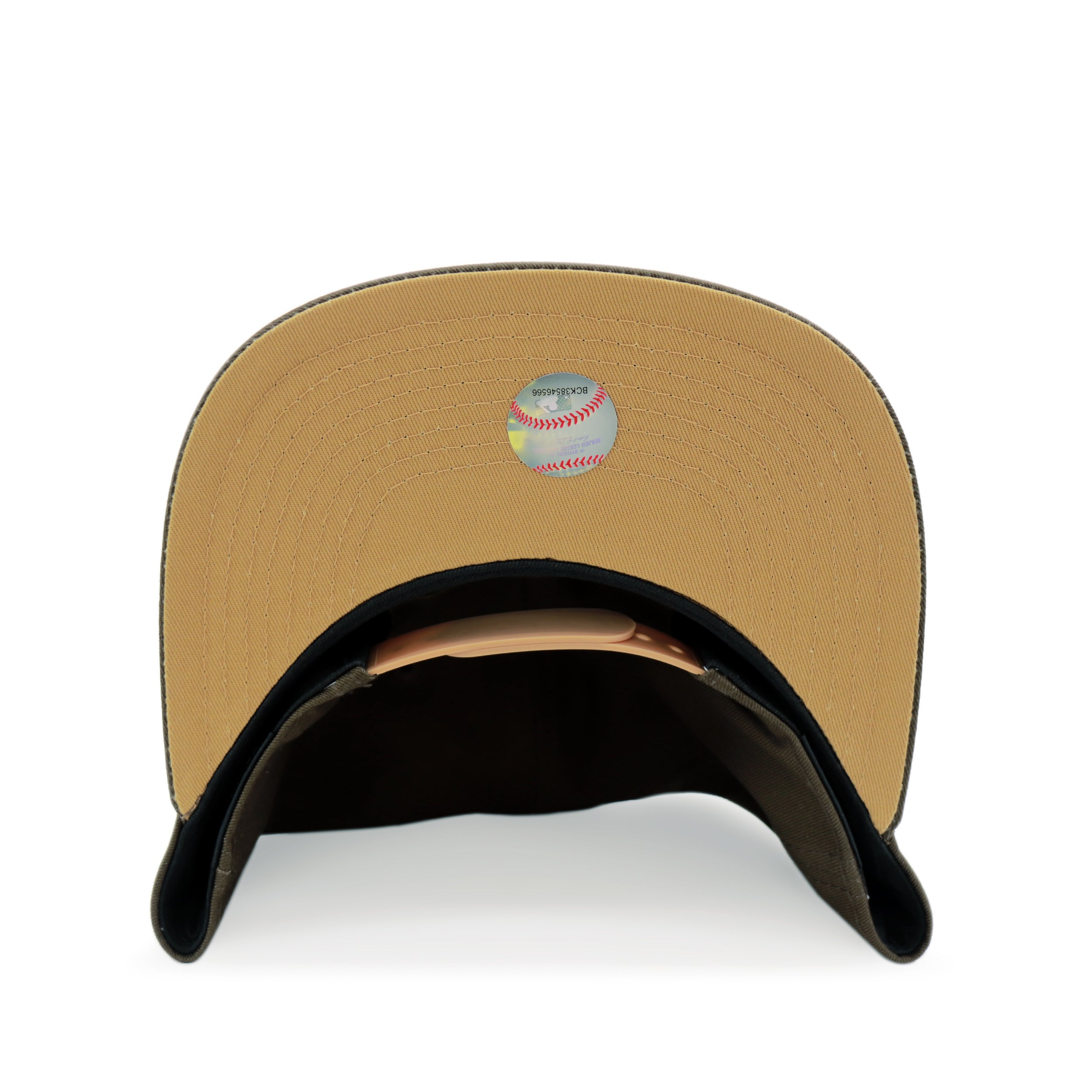 The Golfer – THE CAP