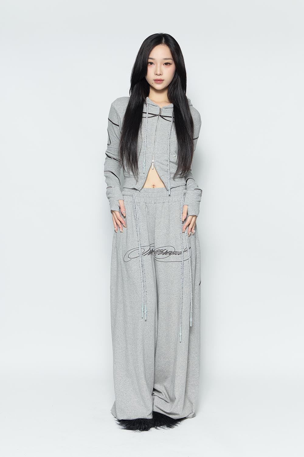 THEREDTHREAD / ザレッドスレッド】S embroidery ribbon pants