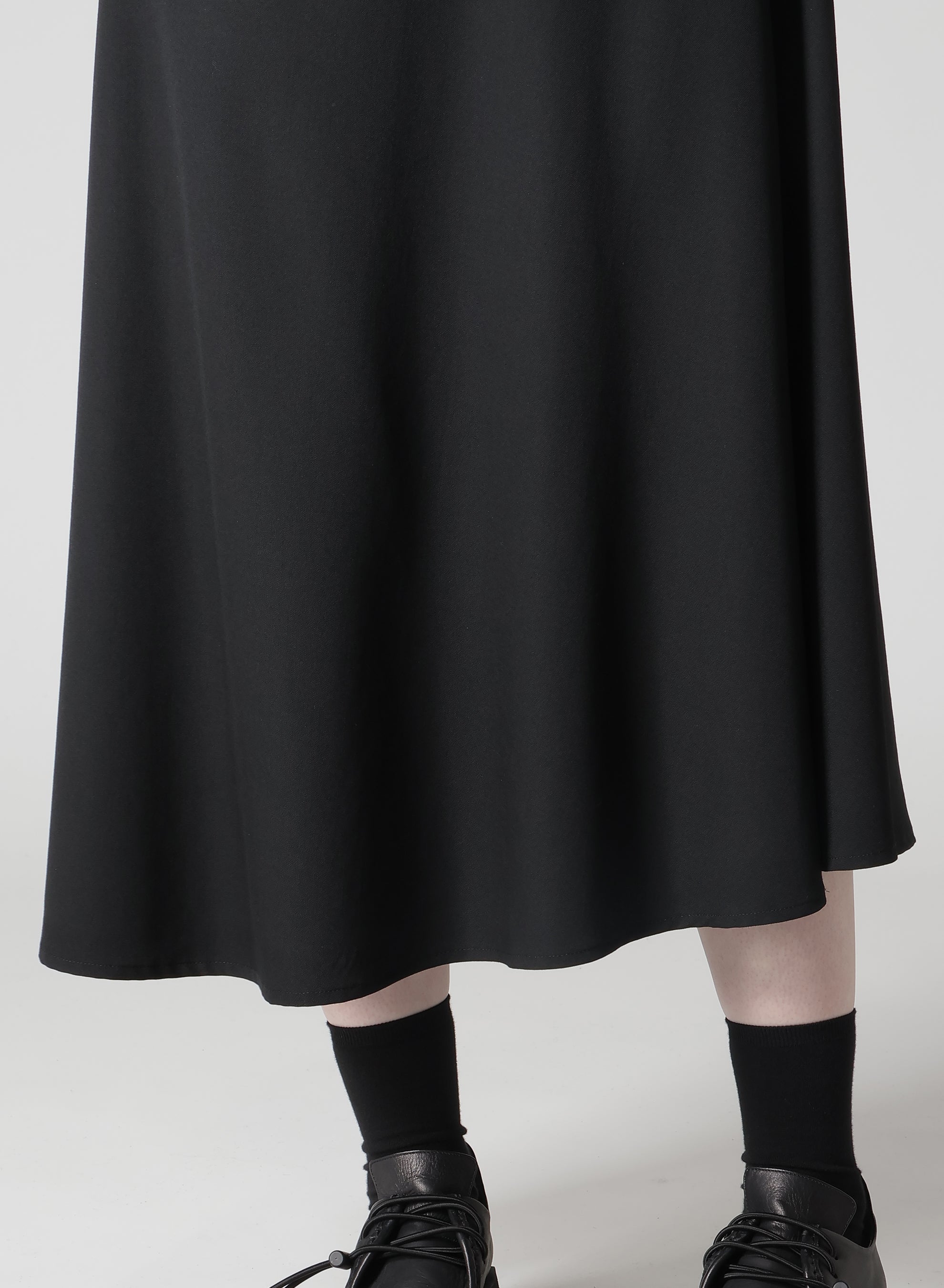WOOL GABARDINE SHOULDER STRAP SKIRT – THE SHOP YOHJI YAMAMOTO