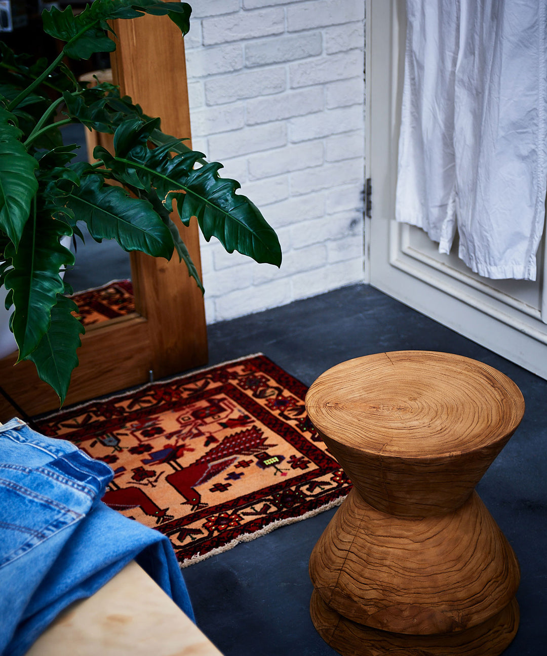 dareels（ダリールズ）DIAVOLO STOOL チーク無垢材 チーク古材