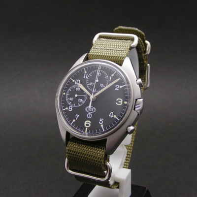 CWC クロノグラフ ミリタリー仕様 英国軍用 黒文字盤 美品