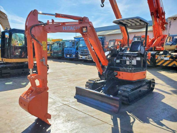 日立建機 ZX30U-2 ミニユンボ（ミニショベル）2t~3t 神奈川県中古重機