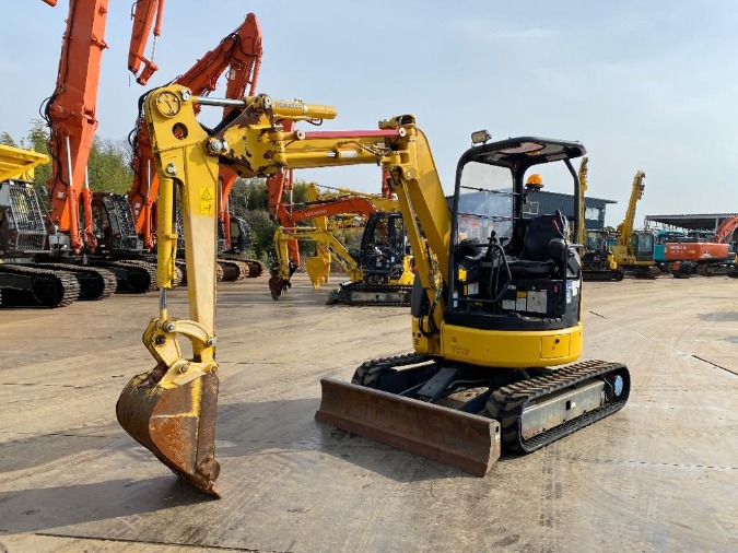 日立建機 ZX27U ミニユンボ（ミニショベル）2t~3t 大阪府中古重機・建