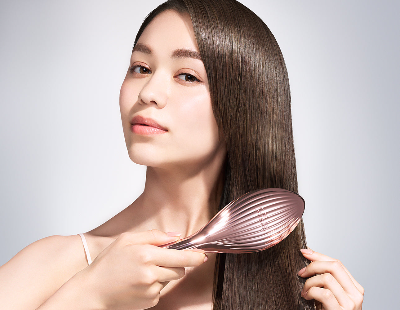MTG ReFa AILE BRUSH RAY – Tokyo on Demand