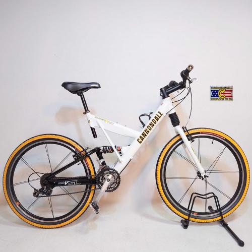 キャノンデール【CANNONDALE】マウンテンバイク SUPER-V700 USA