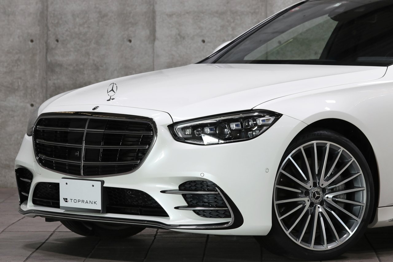 t*4様 メルセデス・ベンツ ホワイトステアリング 縦目 t*4様