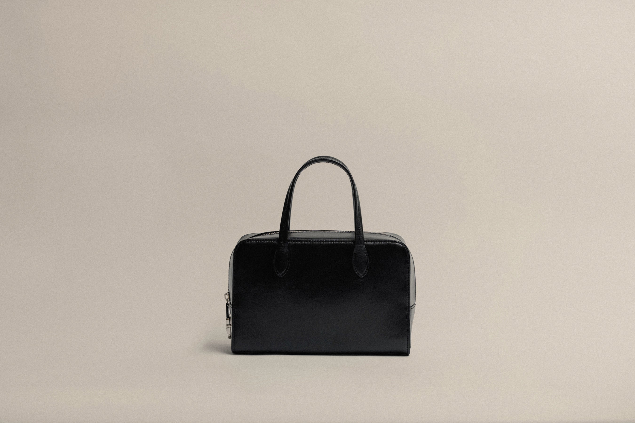 SAC LOQUET SMALL BLACK – TOUT Y EST JP