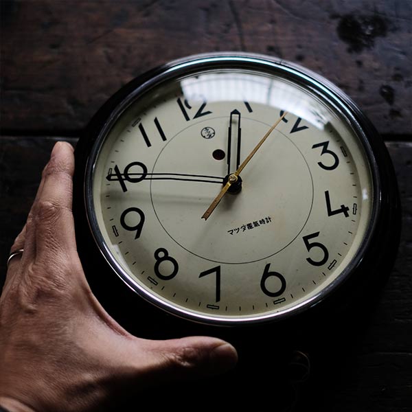マツダ電気時計 電池式クオーツムーブメント交換済み（デッドストック