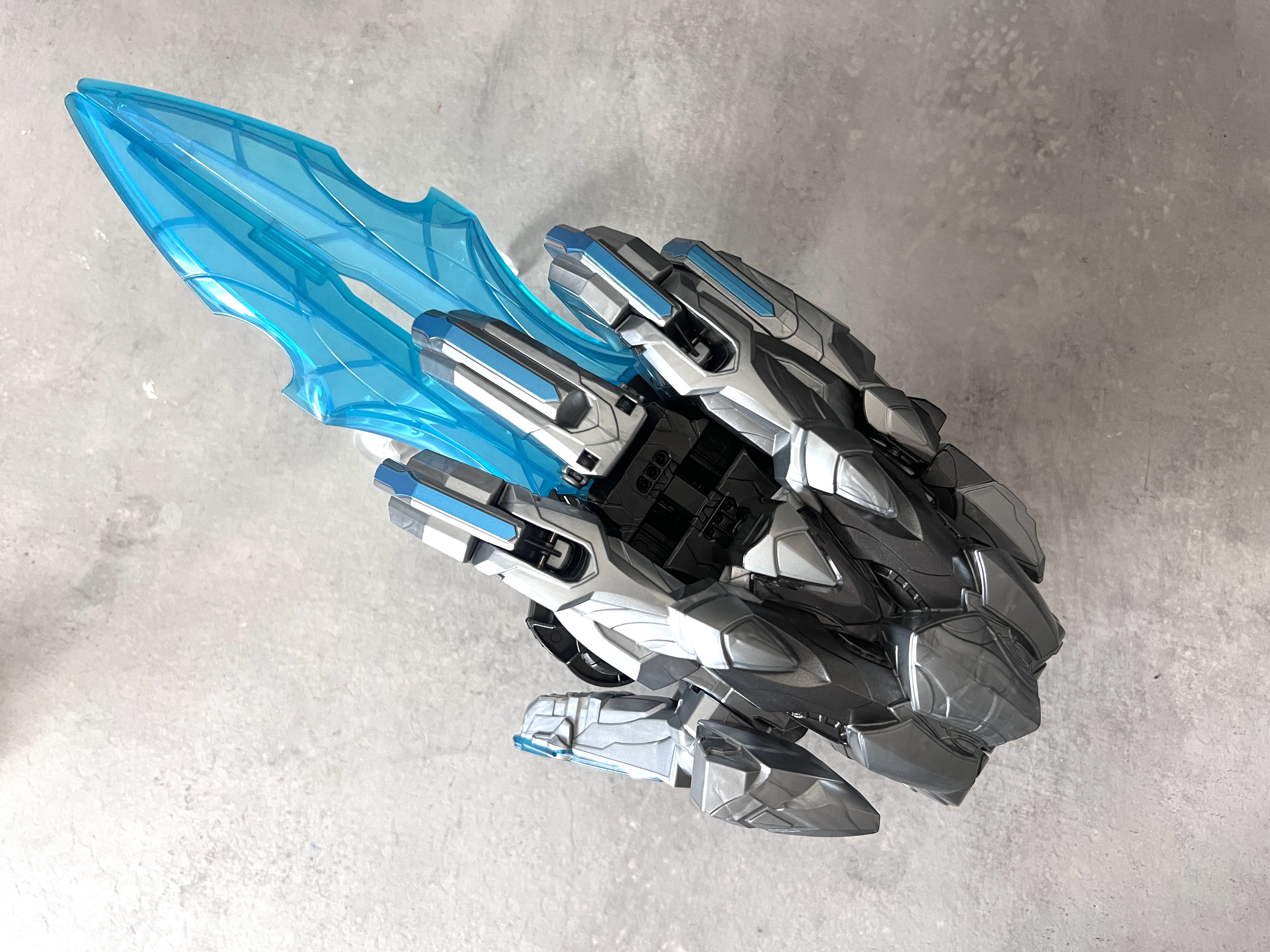 スーパー戦隊開発ブログvol.243 「DXテガソード UNI.ver.」をご紹介