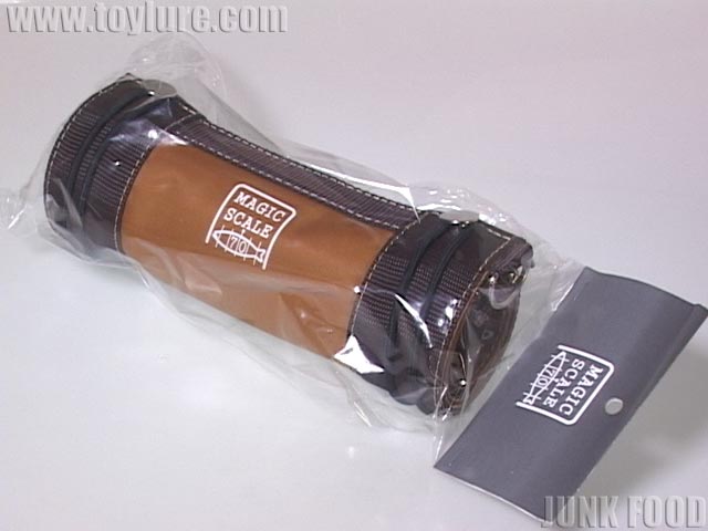 JUNK FOOD item: R-7711 マジックスケール70