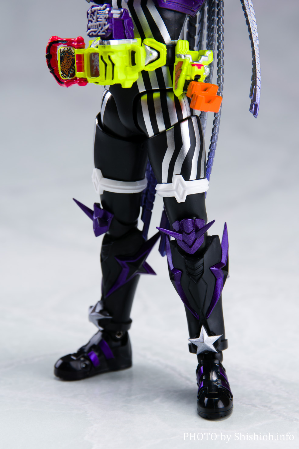 レビュー】S.H.Figuarts 仮面ライダーゲンム 無双ゲーマー