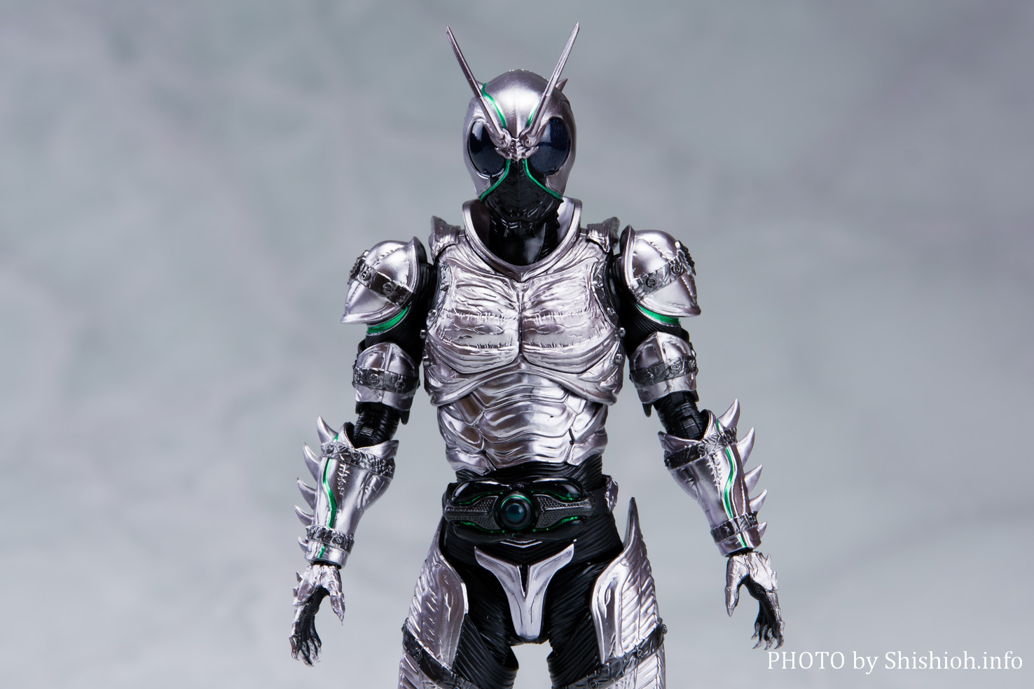 レビュー】S.H.Figuarts 仮面ライダーSHADOWMOON