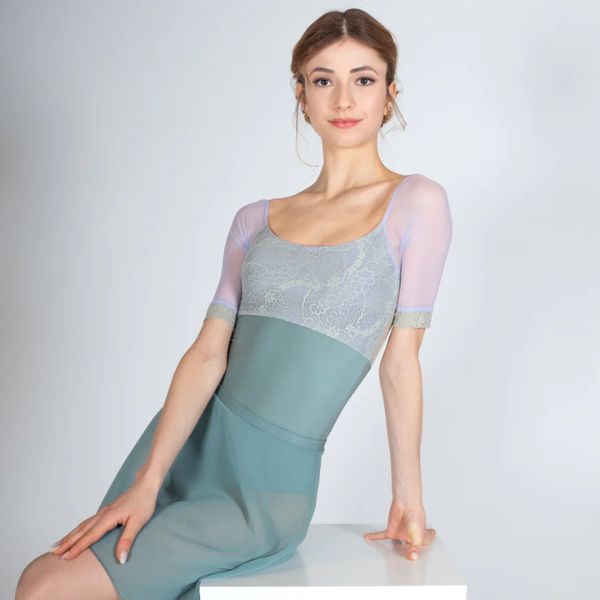 楽天市場】【マラソン中全品P3倍】 バレエ レオタード 大人 4分袖